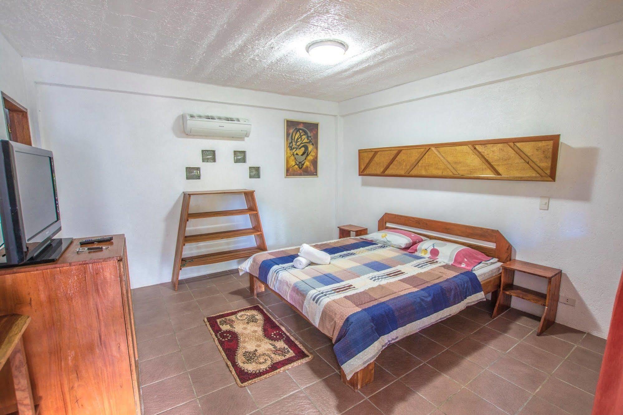 Bamboo Bungalows Resthouse Balabag  Экстерьер фото