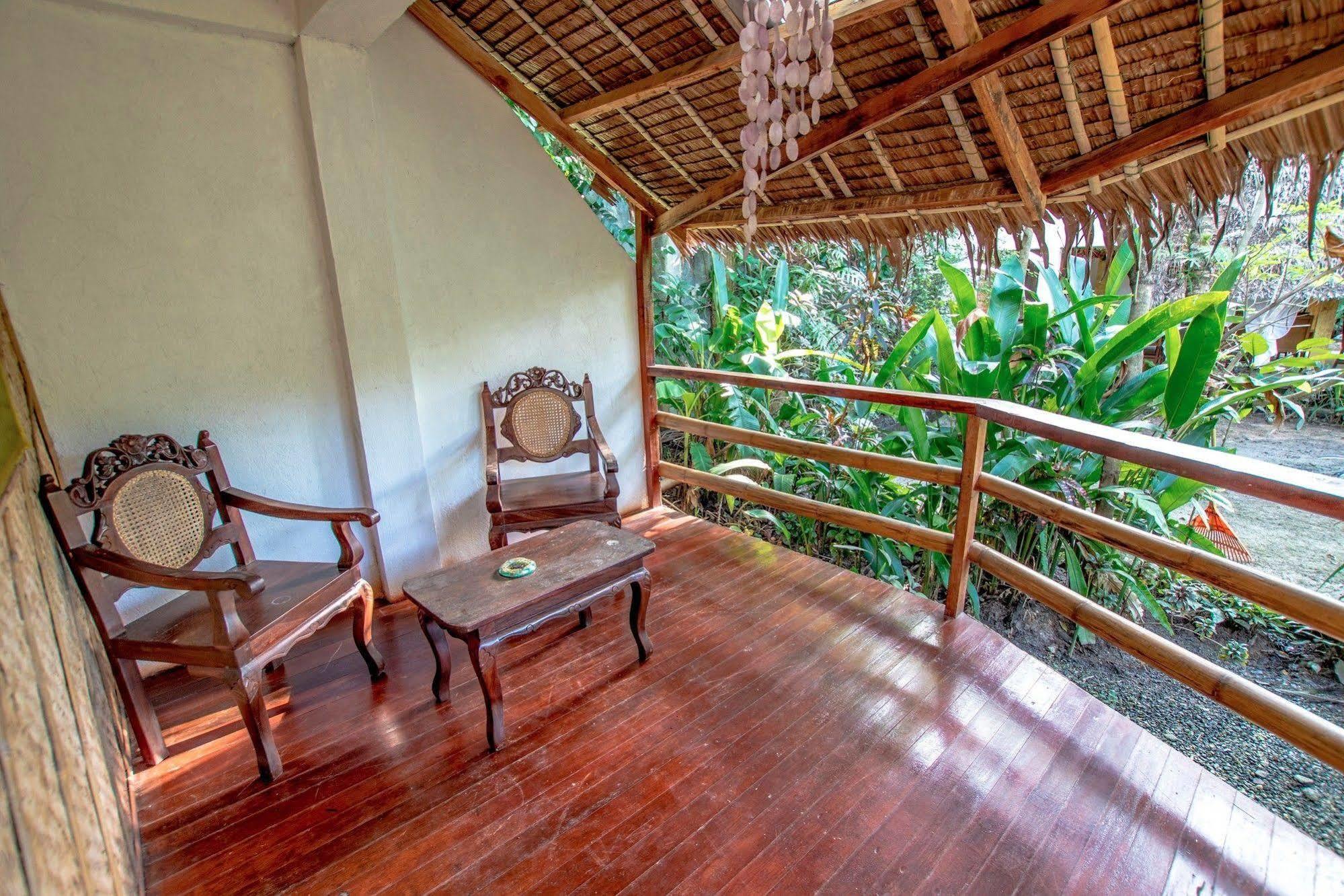 Bamboo Bungalows Resthouse Balabag  Экстерьер фото