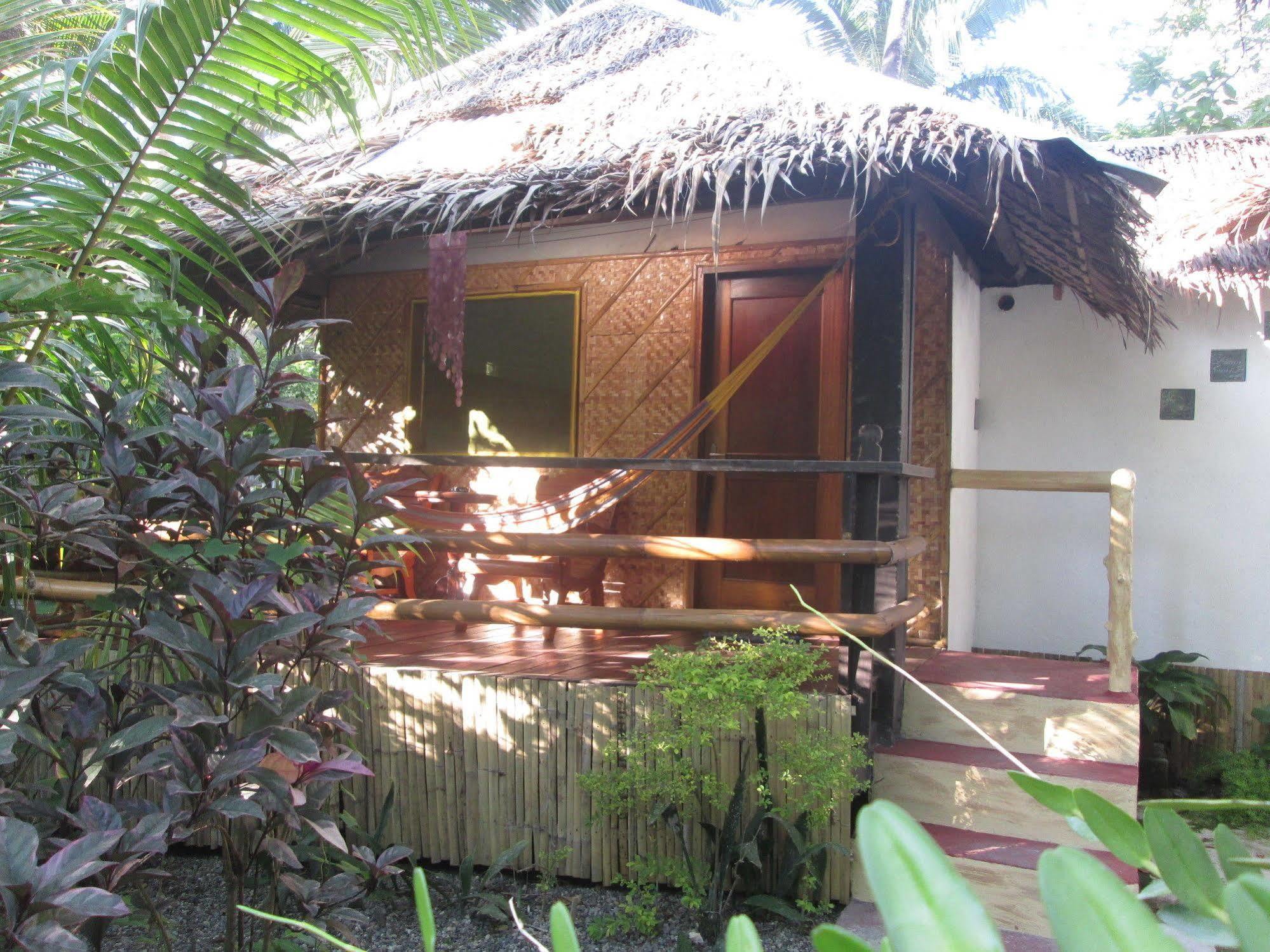 Bamboo Bungalows Resthouse Balabag  Экстерьер фото